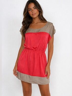 Soprano Short Sleeve Doman Colorblock Mini Dress Coral Red Camel Tan L